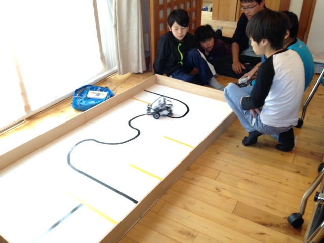 4月17日地域ロボットクラブ「奈良ロボッツ」が開催されました